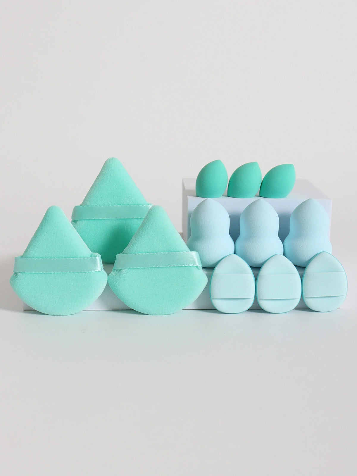 12-Piece Versatile Makeup Sponge Set for Flawless Application: 3 Loose Powder Puffs, 3 Mini Air Cushion Puffs, 3 Beauty Eggs