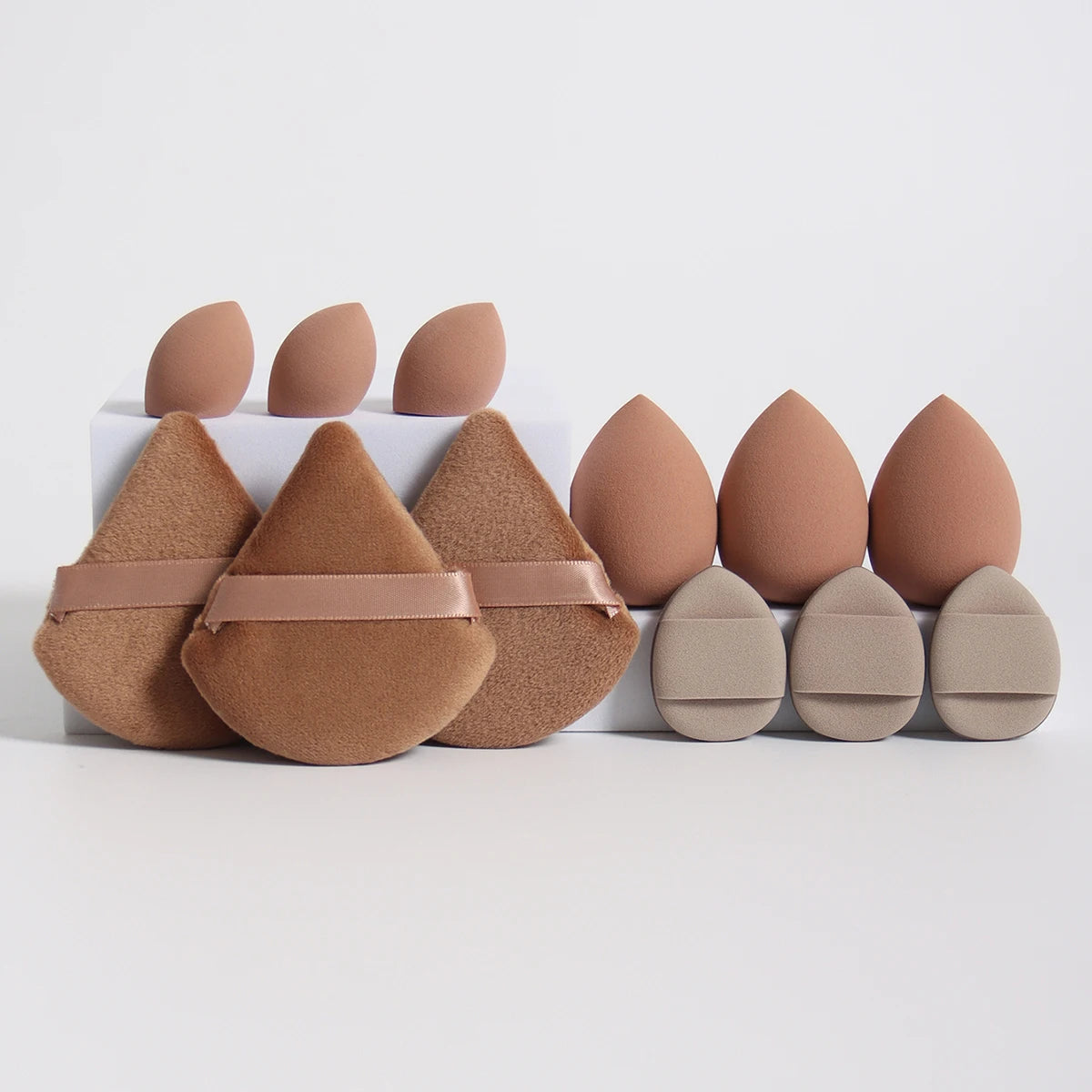 12-Piece Versatile Makeup Sponge Set for Flawless Application: 3 Loose Powder Puffs, 3 Mini Air Cushion Puffs, 3 Beauty Eggs