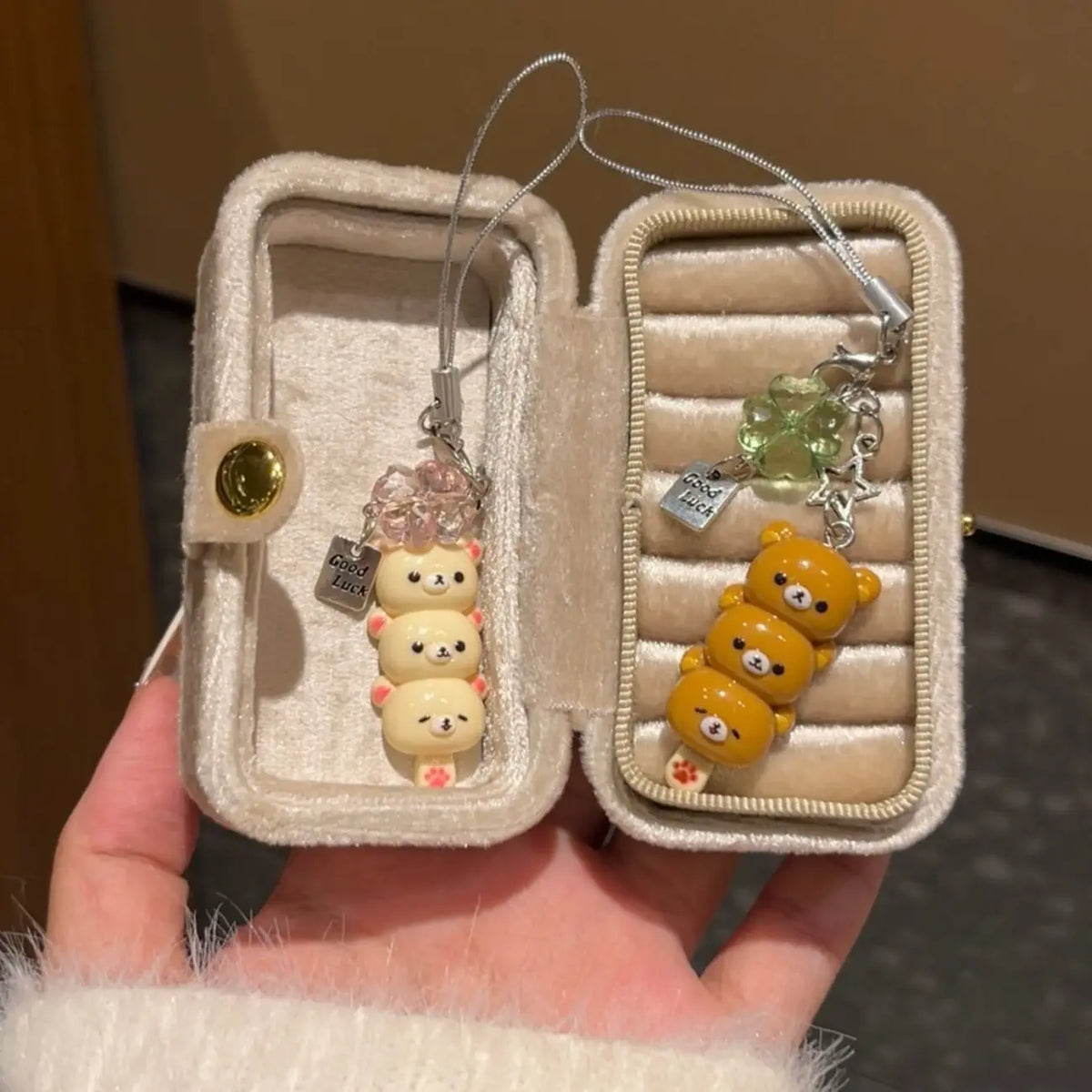 Cute Bear Keychain Charm for Kawaii Lovers - Ideal Accessory for Keys, Schoolbags, iPhone 17 Pro Max, AirPods, and Y2K Style